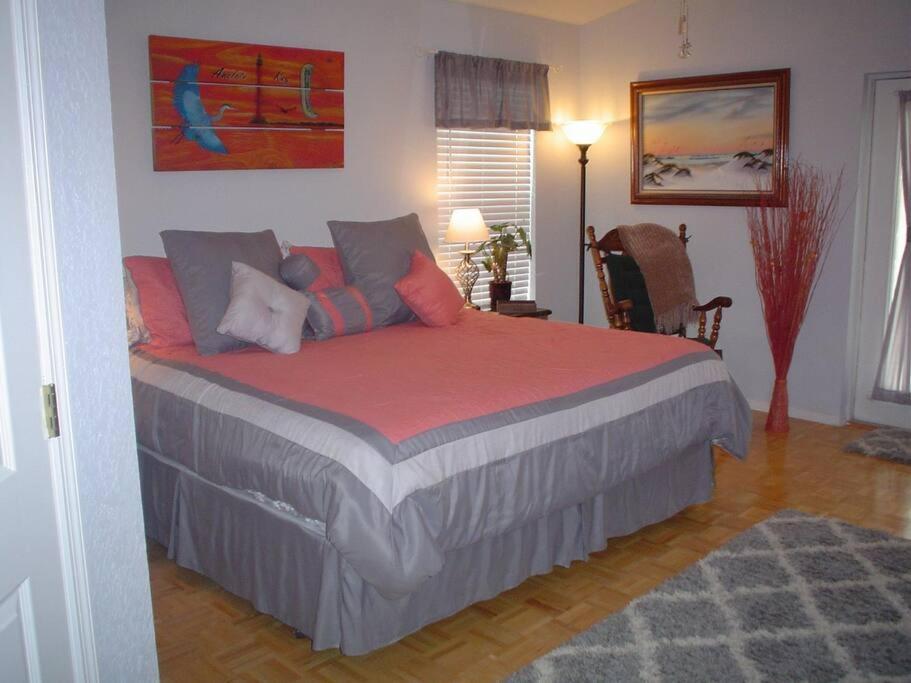 Sunset Overlook Apartment